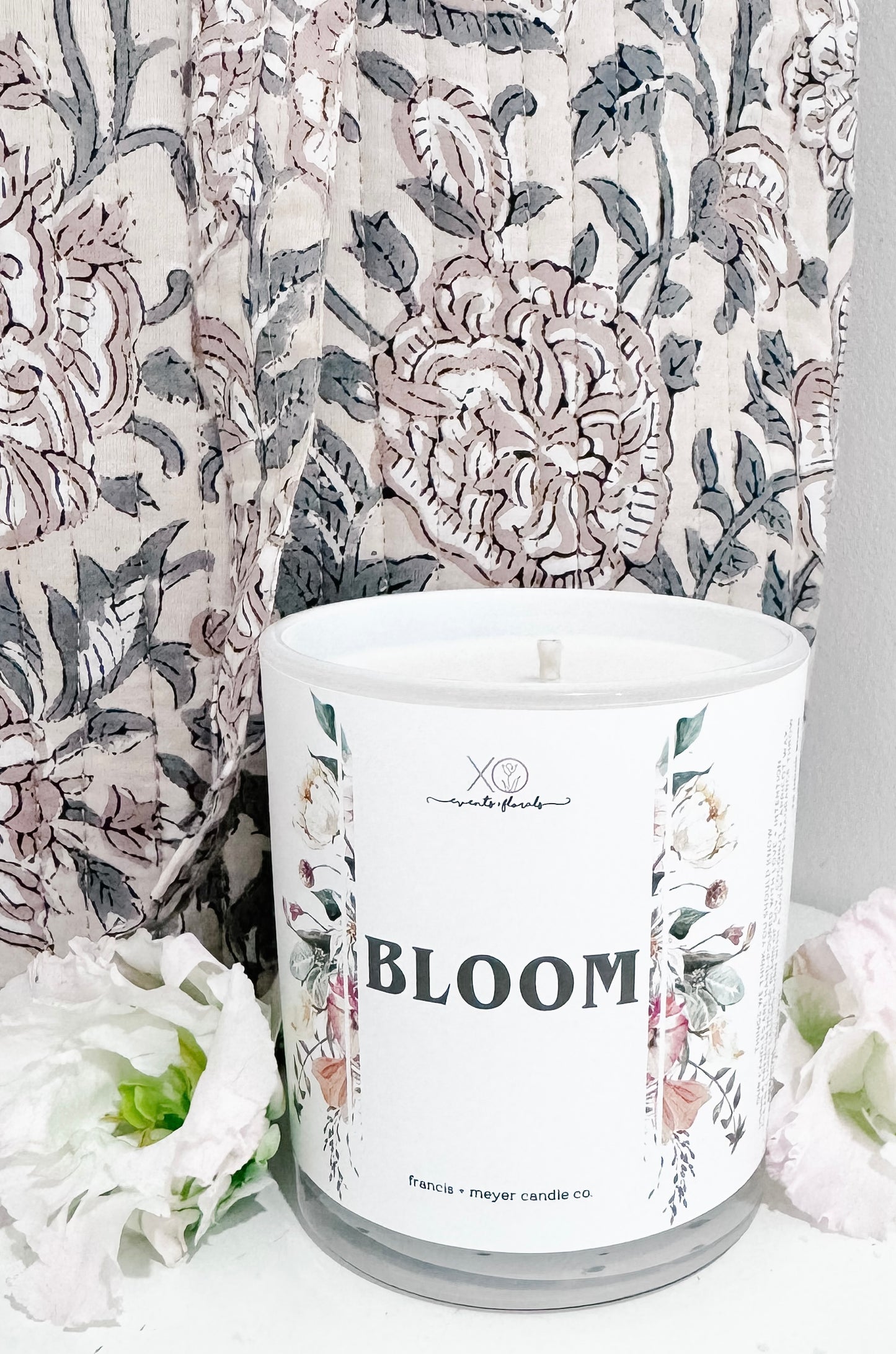 XO Bloom Candle