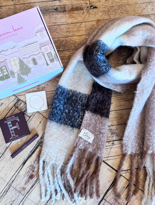 The Bloom Box – Seasonal Edition - with Flowers